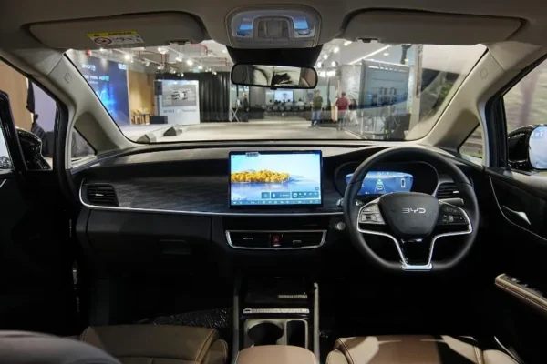 BYD M6 DM Oktober 2026: Harga, Spesifikasi, dan Keunggulan