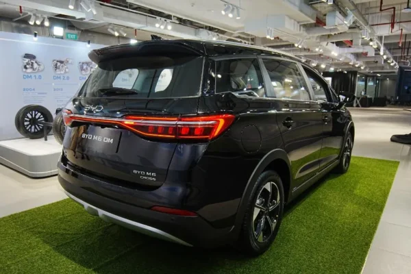 BYD M6 DM Oktober 2026: Harga, Spesifikasi, dan Keunggulan